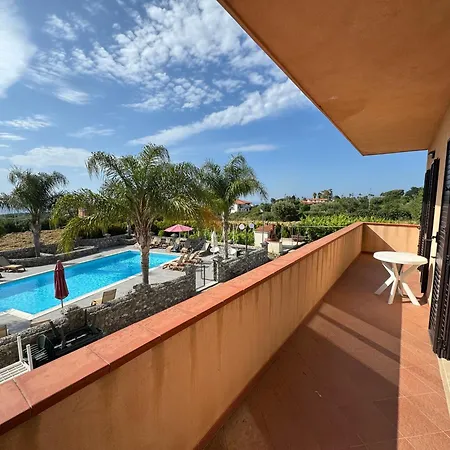 Apartment Esclusiva Residenza Con Piscina Privata *